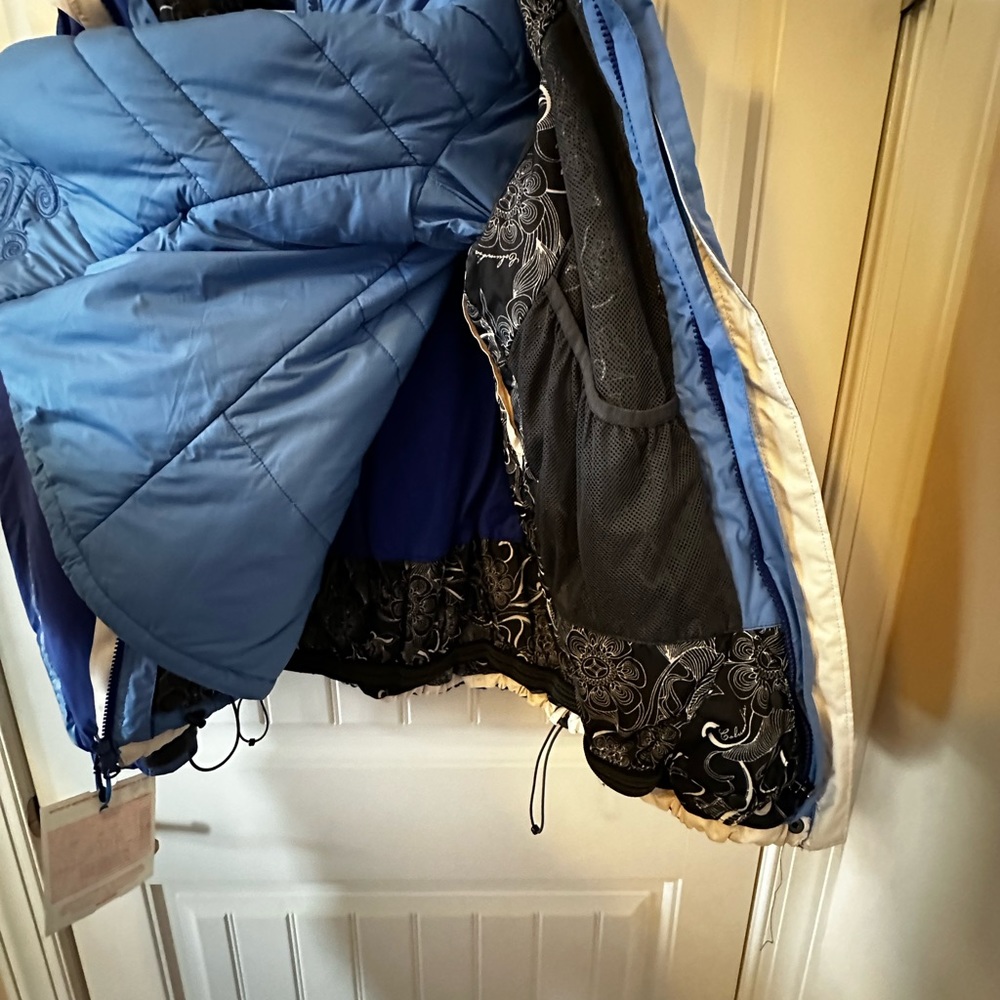 Ski Jacket - image 4